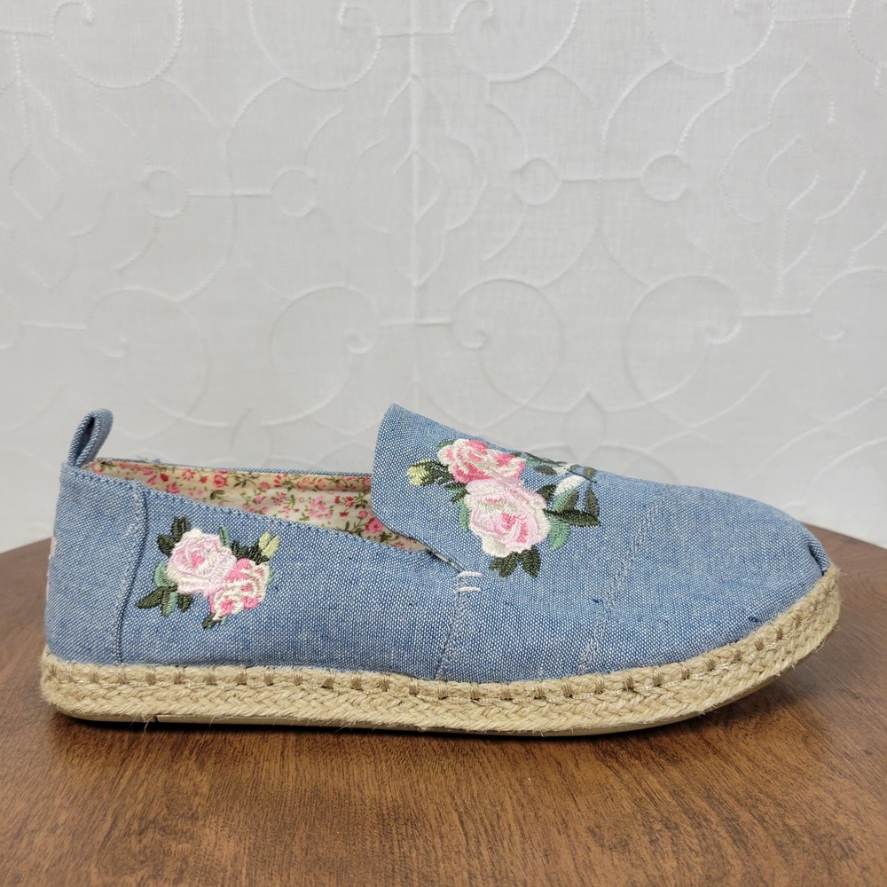 Toms Womens Alpargata Rose Flats 6.5 Floral Embroidered Chambray Espadrille
